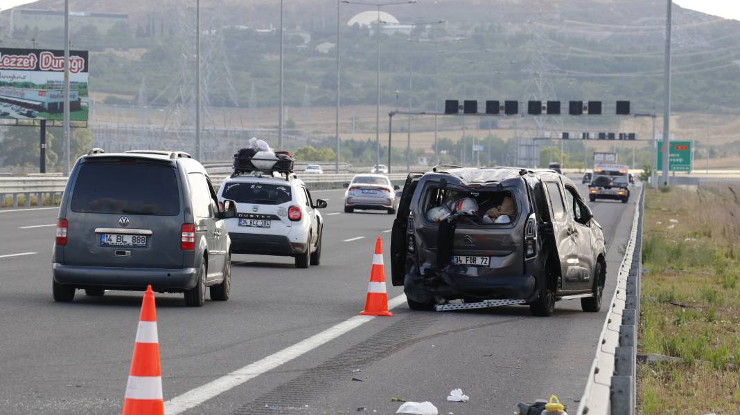 Kuzey Marmara Otoyolu'nda kaza! Yaralılar var… 7